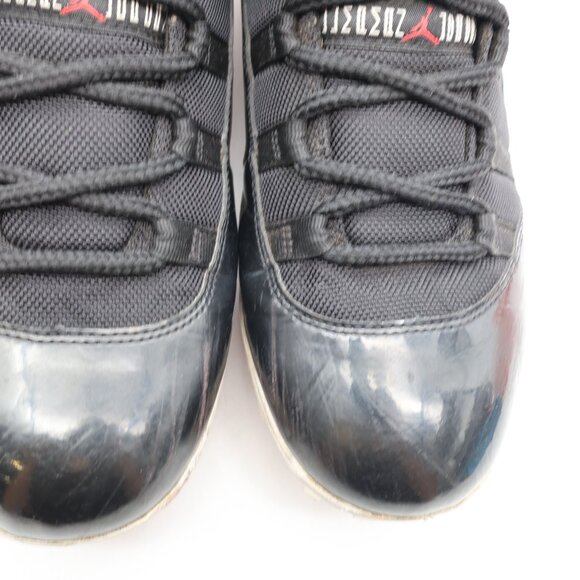 Nike Air Jordan 11 XI Men's Size 10.5 Retro Football Cleat Bred 2018 AO1561-010 - Picture 12 of 15